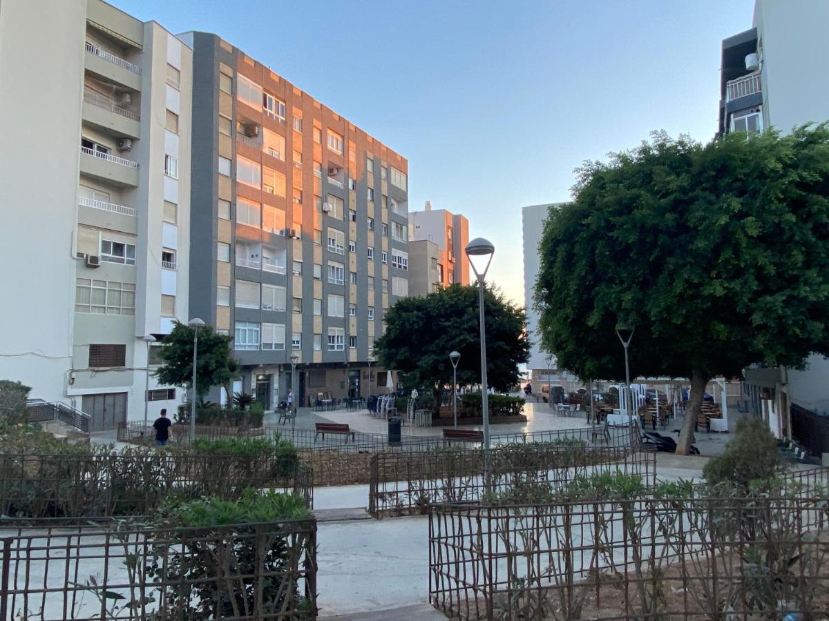 Paseo Marítimo Daniel. * Almería
